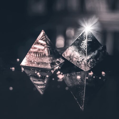two pyramid table decors